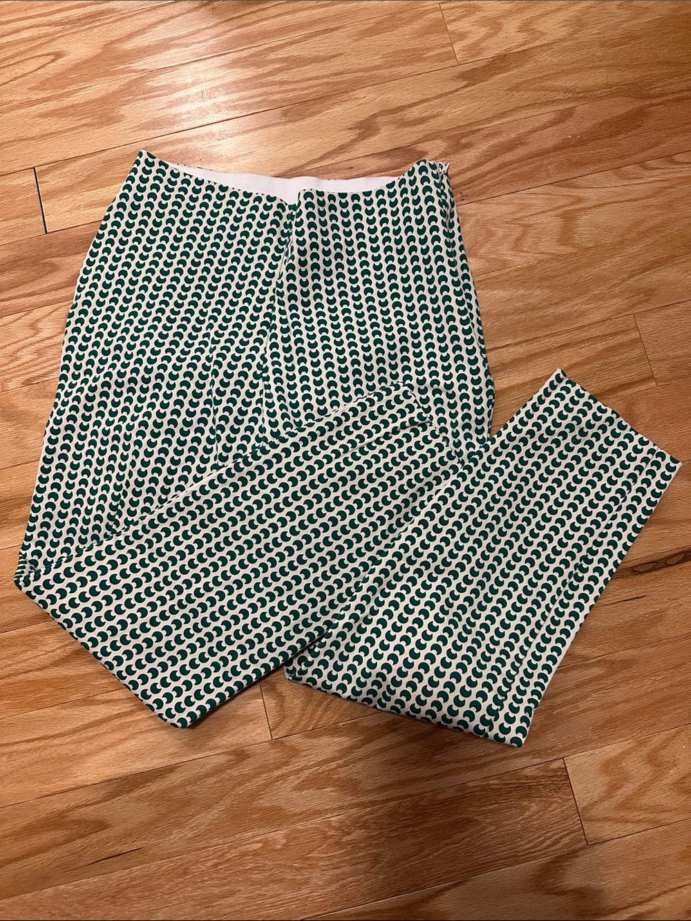 Women’s Green Patterned Cropped Pants